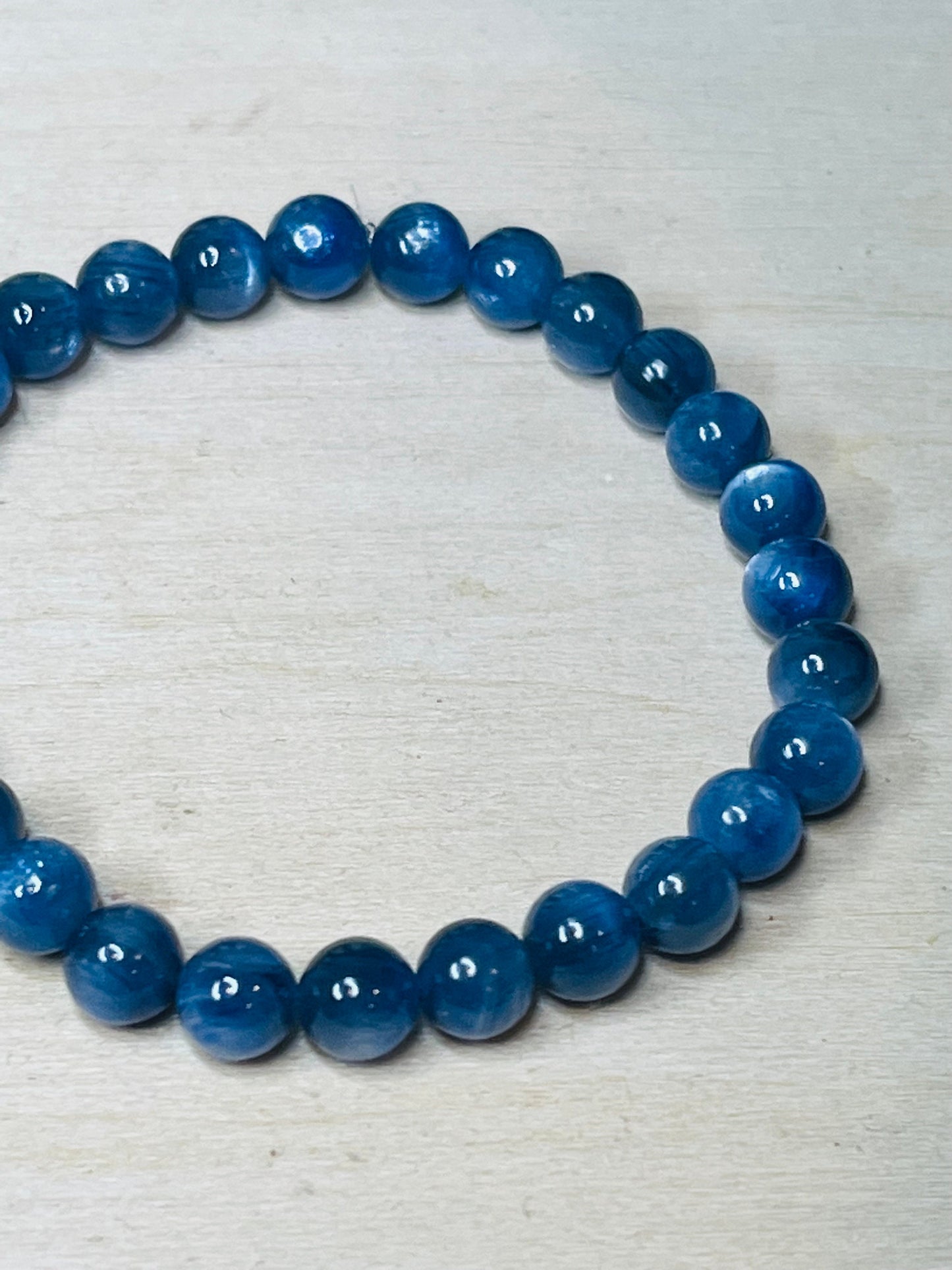 Flashy Kyanite Stretchy Bracelet 6mm